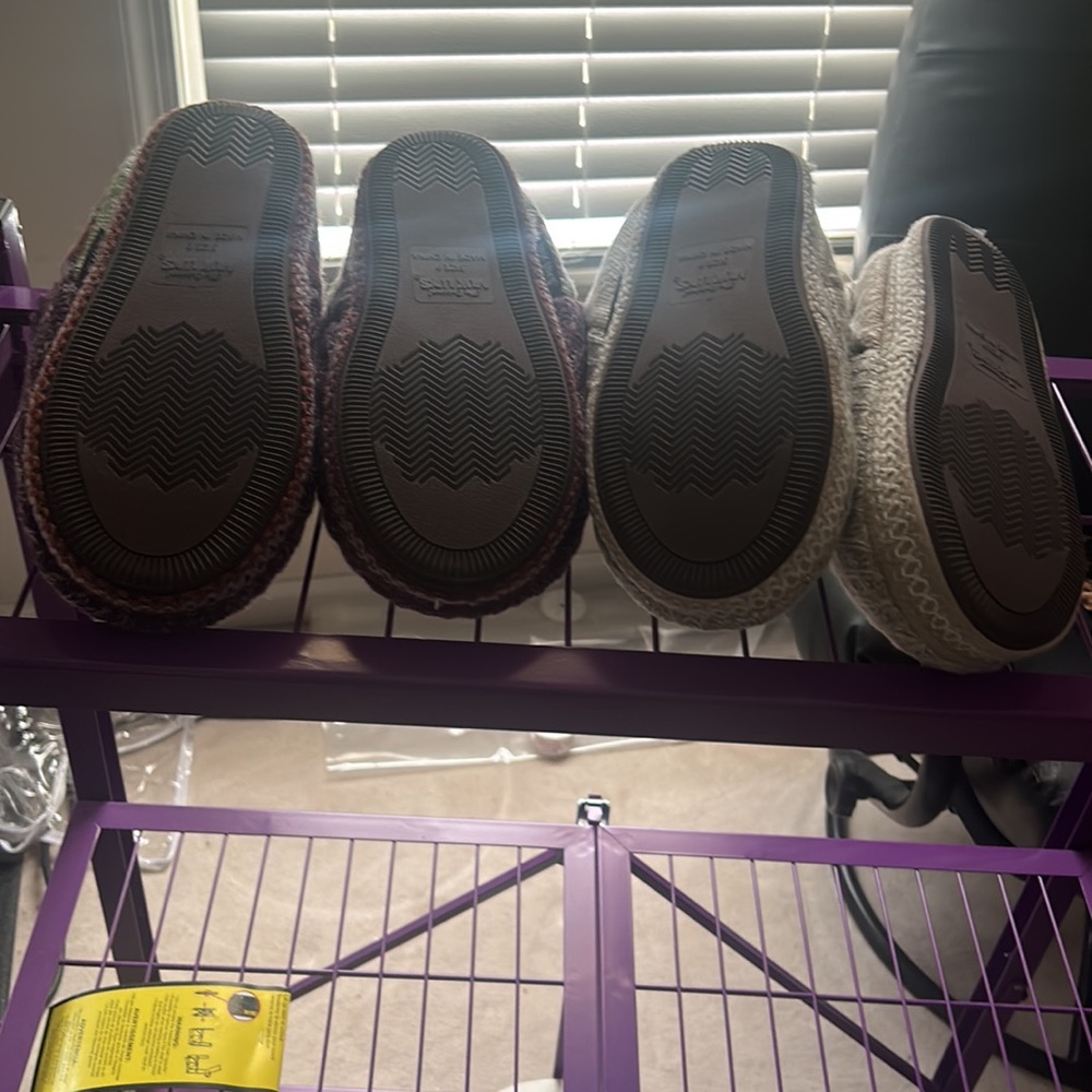 2 pairs of Muk Luks size 9 ladies slippers